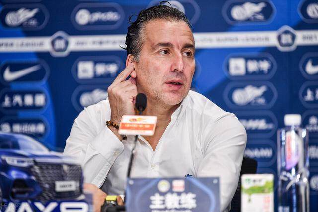 星空体育app官方网站-5名球员伤停河南主帅很头疼 卡兰加回归是利好